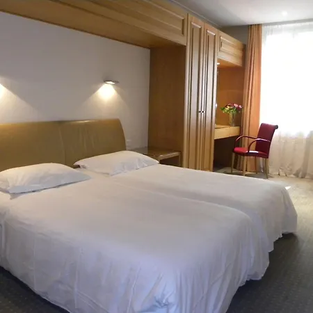 Du Vieux Marais Hotel