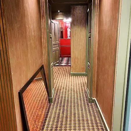 Du Vieux Marais Hotel 3*