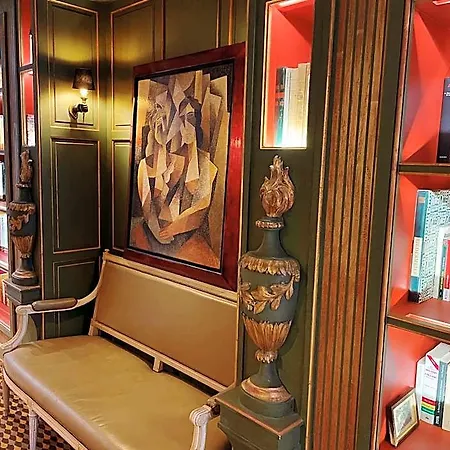 Hotel Du Vieux Marais 3*