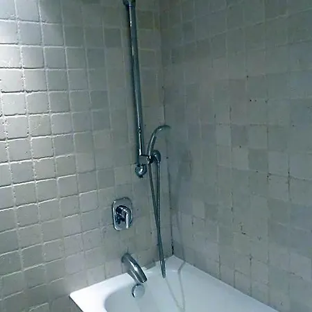 Du Vieux Marais 3*