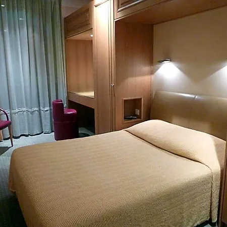 Du Vieux Marais Hotel