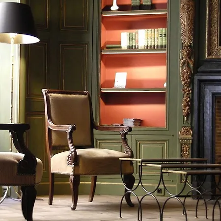 Du Vieux Marais Hotel 3*