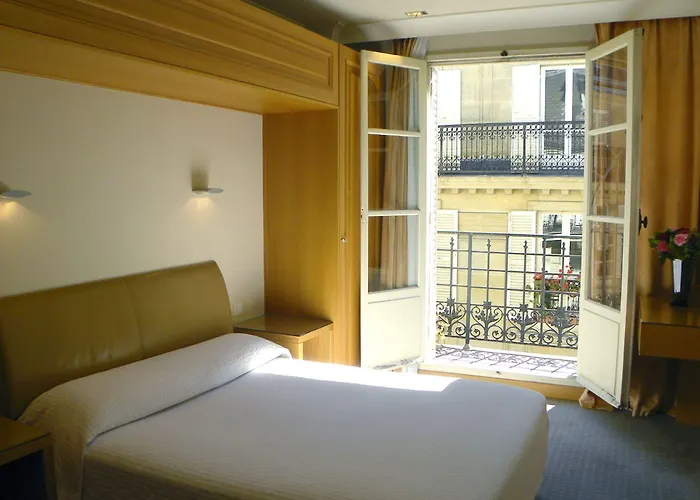 Du Vieux Marais Hotel 3*