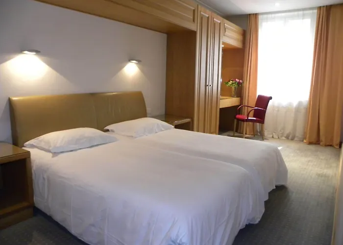 Du Vieux Marais Hotel