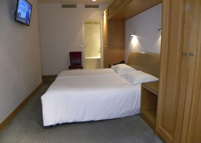 Du Vieux Marais Hotel 3*