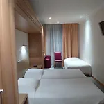 Hotel Du Vieux Marais 3*