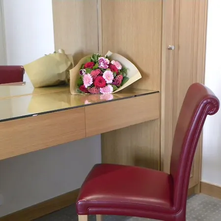 デュ ビュー マレ 3* パリ