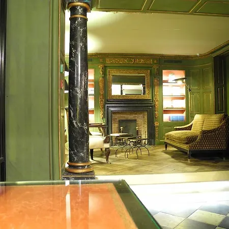 デュ ビュー マレ 3* パリ